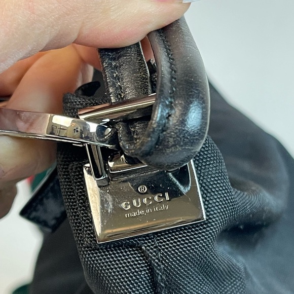 Gucci Black Shoulder Bag with Green and Red Strap - Picture 7 of 14